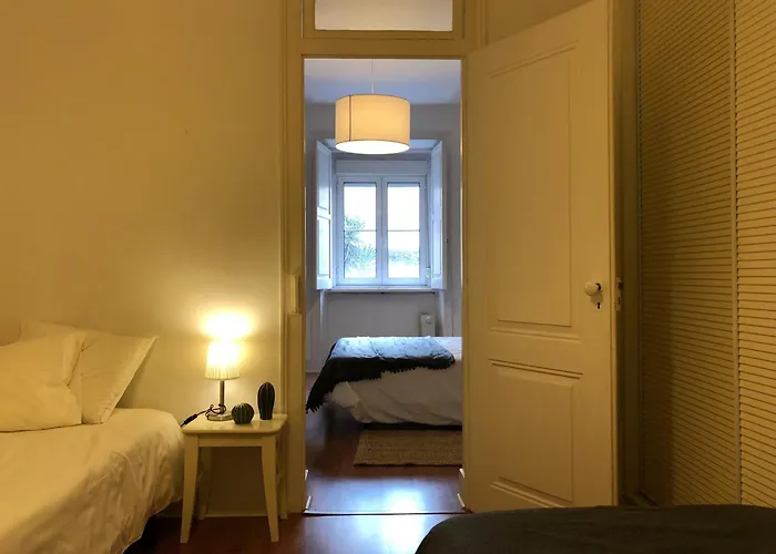 Charming 2 Bedroom - Bairro Alto, Principe Real Lisboa