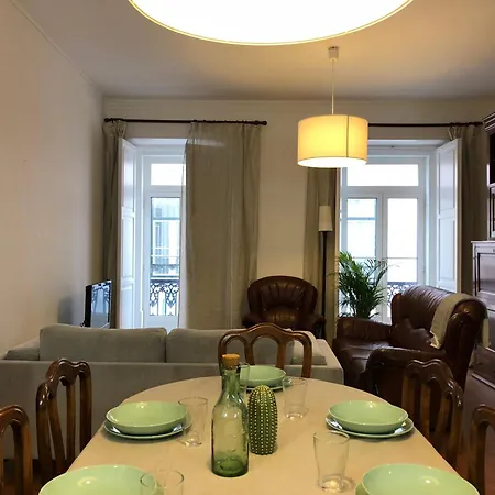 Apartment Charming 2 Bedroom - Bairro Alto, Principe Real